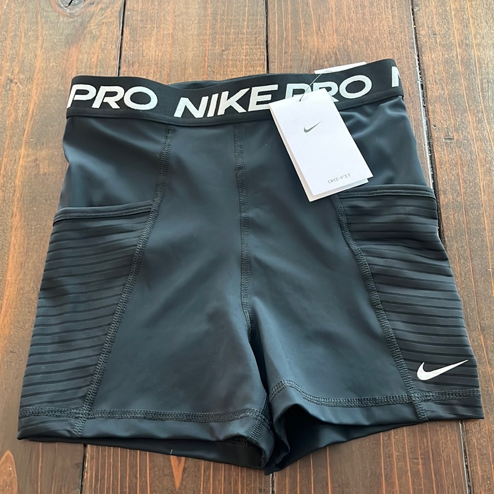 Nike Pro Women’s Shorts